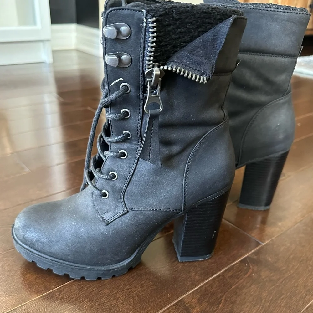 Ladies boots - Picture 2 of 6